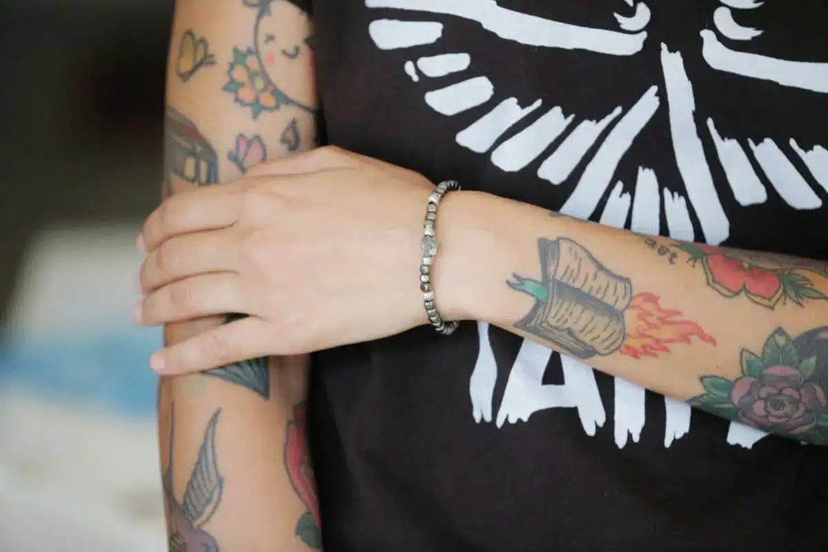 5 motivos para fazer uma tatuagem no pescoço: estilo e significado 5 motivos para fazer uma tatuagem no pescoço: estilo e significado