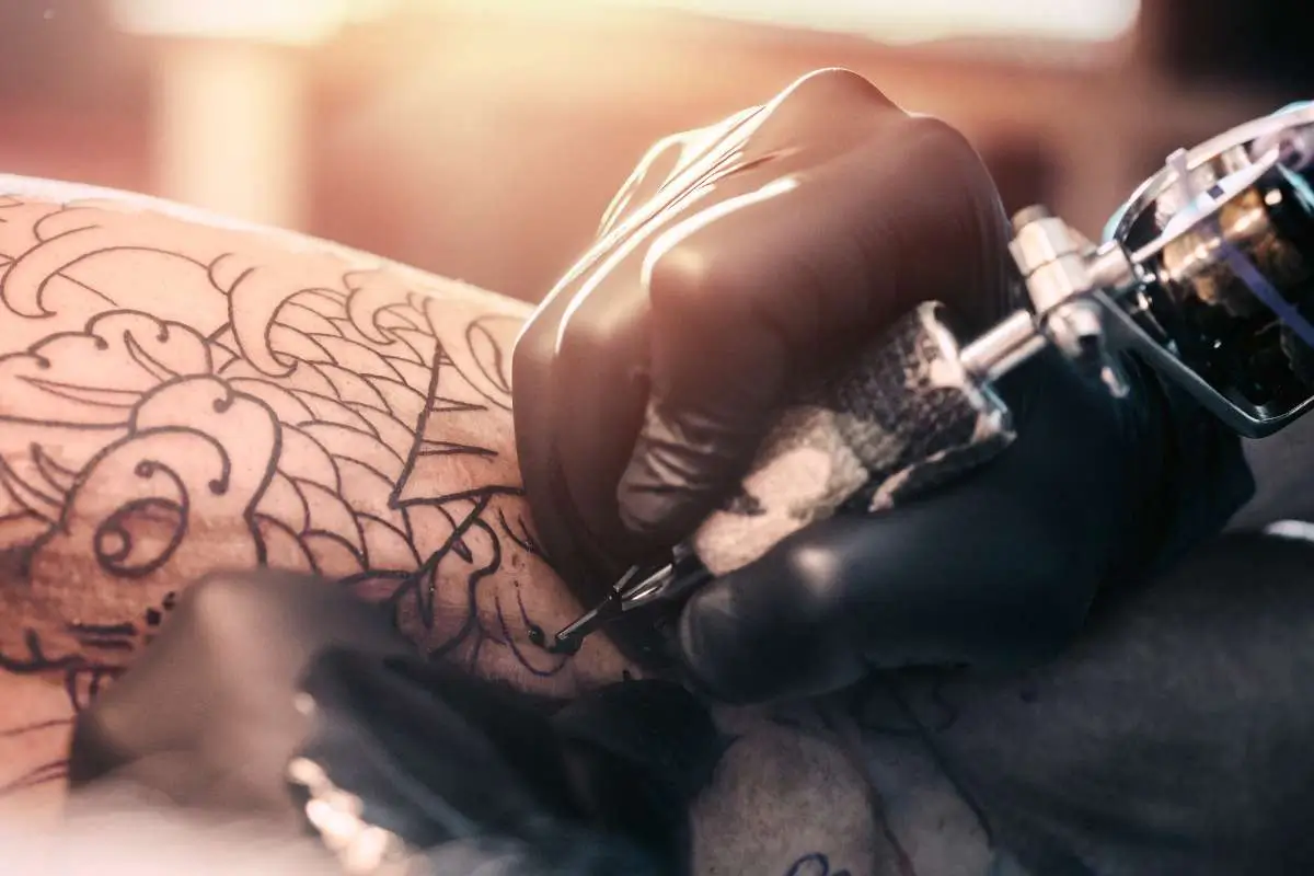 tatuagem feminina delicada