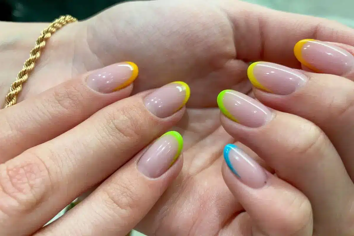 unhas em gel decoradas